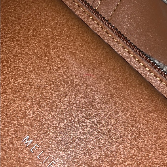 Melie Bianco Lottie Saddle Wristlet - Picture 11 of 12